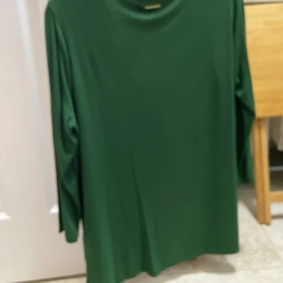 Michael Kors Forest Green V-Neck Top - Picture 3 of 4